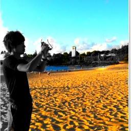 takullo's profile picture. 自由気ままに生きてるただの青年です。キーワードは「異端」と「架け橋」。自分自身の経験からインターネットを使えばを面白いものを広げられると気付く。趣味は多すぎてここには書ききれないのでその話は今度しましょう笑　
フォローよろしくです！リプ返信率は100％なのでどんどん絡んで下さい♪