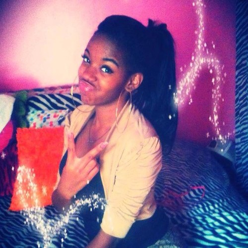 My New OFFICIAL Twitter my old account got hack @ImRayRays1 i Dance/Sing/Model follow the bestie @Thuggg____