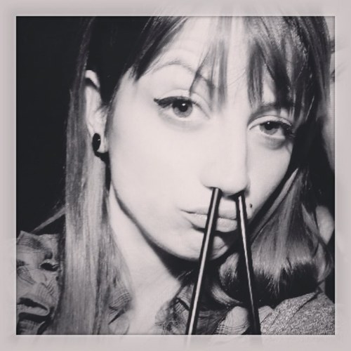 hatemomo's profile picture. dreamer, sociopatia, misantropia, ipocondria, hanami.