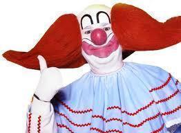Bozo, Bozinho, Bozoca, Nariz de Pipoca.
Eu sou o Bozo, o palhaço de todos vocês!
