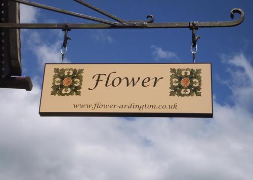 Lovely flowers for every occasion - wedding flowers for brides in Oxford, Oxfordshire and Berkshire