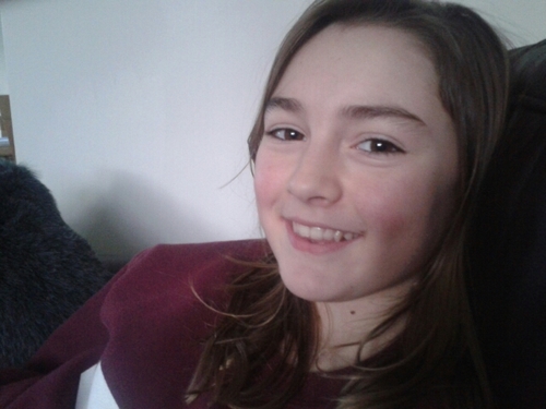 follow me i follow back :)
