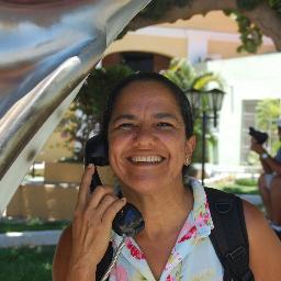 Sou uma pessoa simples, batalhadora, que deseja realizar seus sonhos. Jornalista por formação, da Faculdade Integrada Tiradentes - FITS