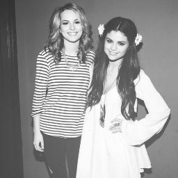 'Belieber, Directioner, Lovatic, Selenator, Arianator, Swiftie'
Zayn favorited my tweet on 27th Jan:3