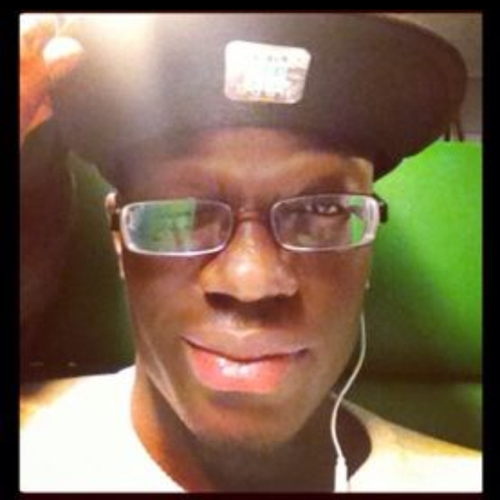 Mysteryy_'s profile picture. Motivation + Ambition = Porsche Cayenne.

Instagram : Mysteryy_