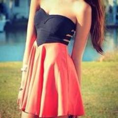 Are you a girl and do you like fashion? Follow us and you get fashion photos in your timeline | #xfashionphotos | CONTACT: xfashionisa@hotmail.com