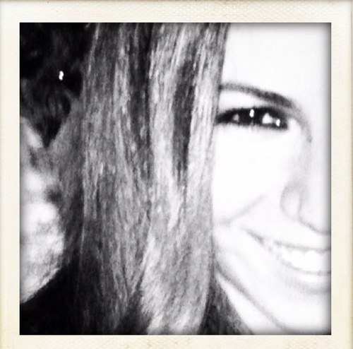 selinzz's profile picture. [Digital] Media Person | Corporate Employee with an Entrepreneurial Spirit | Curious |  Closet Geek |