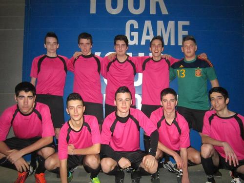 Jugadores: ABON, SAMU, CARLOS, GIL, ALEX, SERGIO, CRISTIAN, PADROL, SERRANO Y LUIS