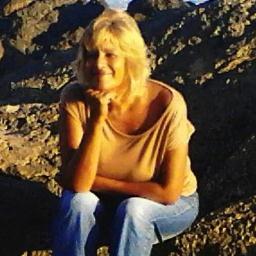 moniimori's profile picture. Mujer apasionada por las causas justas y nobles.
.