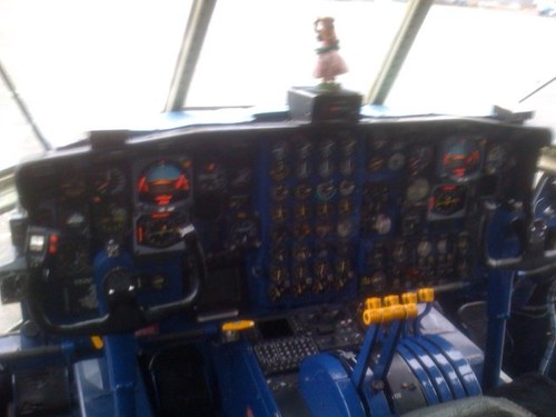 kshayshay4's profile picture. Cubbies. LakeShow. SuperChargers. Washington Huskies. 

SoCal for life, Seattle's aiight.