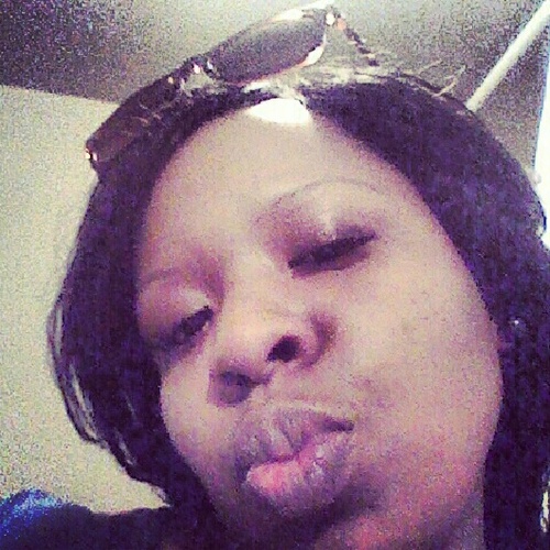 I AM 28 YRS OF AGE AMERICAN AMERICAN NO KIDS LIVES IN RIVERDALE IL ATTENDED CSI COMMUNITY COLLEGE CLASS OF 2010