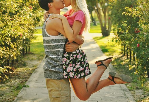 Hey! You look lost:(
you should follow me:)
