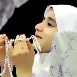 مسلمة معتزة بديني