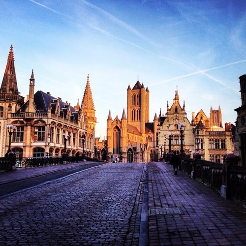 PHouseDavid's profile picture. Owner-Operator @thepublickhouse. The Kiddos. The Jackie. The Foods. The Cape. The Rugby. Repeat. Instagram: @phousedavid @thepublickhouse