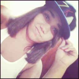 Não me julgue, você só me viu nem me ouviu ainda não sabe oque eu faço e quem sou. ♫