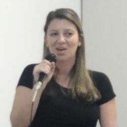 Assistente Social, Estudante de Adm. Pública,PresidentA do COMDICA,mãe de Alanis, militante do PCdoB e da UJS.