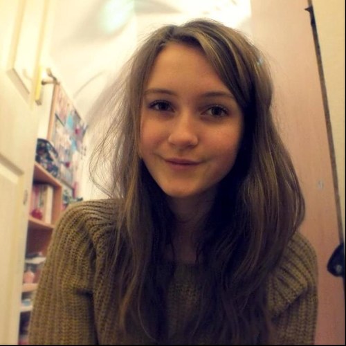 @justinbieber's girlfriend, he just doesnt know it yet, i follow back guys