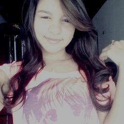 - Ariana , 14 anos , solteira *--* .  Se quer, faça. Ou passe todo seu futuro pensando em como seria se seu medo, não fosse maior do que a sua coragem.