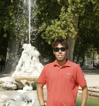Estudiante de Medicina Madridista acérrimo Mourinhista y Kimista Seguidor de todo deporte, cinefilo y melomano El cerebro es mi segundo órgano en importancia.