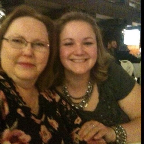 LoraSue56's profile picture. 