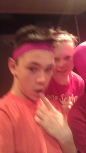 Badcock19's profile picture. Absolute 1OO% hockey fan:) that follow button would look wayyy more sexier if it was blue;)