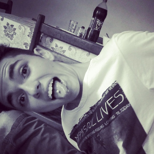 O fato é que a gente tem que se preservar... Viver intensamente com a cabeça no lugar... promoter da @matineleemon ;)