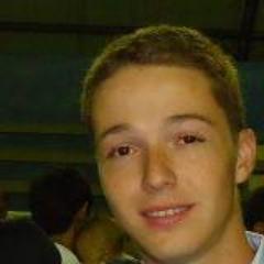 Apago os meus twitts para ninguém querer cuidar da minha vida, deixa que dela cuido eu porra.