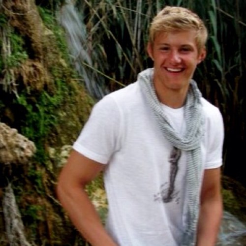 AaronTiller_NYC's profile picture. I'm 18 year old Aaron Tiller. I'm popular, but I'm also sweet, caring, and kind. I attend NewYork Academy, and I love it here. I'm single, care to change that?