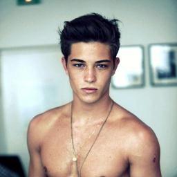 Ever since I laid my eyes on hers, I knew she was the one for me. Stalking @AngMakingWaves til she gets she's mine and I'm hers {21+} #FFM