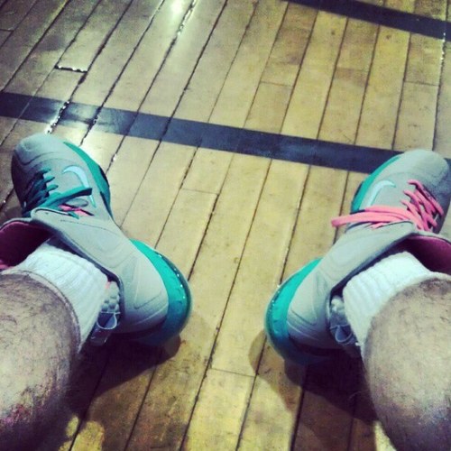 #sneakerheadproblems #sneakerhead  #fresh #homf #smyfh #jordandepot #shoegamefuckedup #hotkicks #feetheat #lebron #mynikes #hypebeast #airjordan #nike Size 10