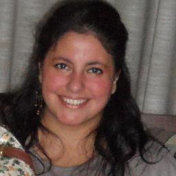 Comunicadora Social, familiera y amiga compinche... sufrida hincha de Racing...