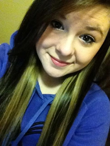 Sambennettx0's profile picture. 