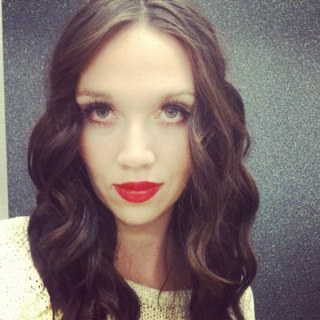 heymamawolfe's profile picture. love.food.films.writing.coffee.
cigarettes.Wolfie.motherhood.
patience.optimistic.people.