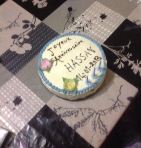 hassan77fr's profile picture. 