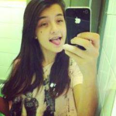 Eu sou quem sou,alegre,idiota,Hiperativa e pensativa,não tenho vergonha disso,pois é isso oque sou s2