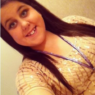 New to twitter. Flove you babbbbbe(;
