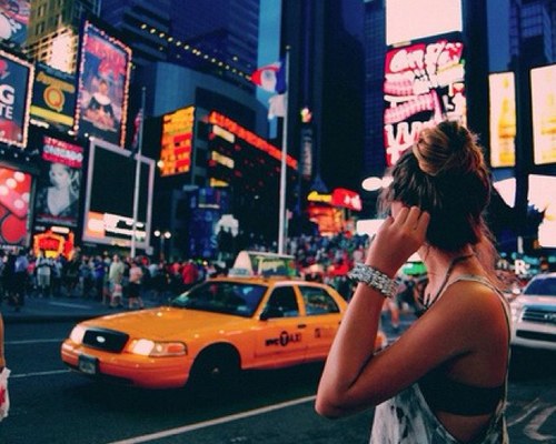 BigCityGf's profile picture. Tweeting about my adventures right outside the city, cohabiting  with the man of my dreams and what its like being a professional makeup artist & hairdresser.