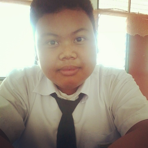 Hai My Name Is Zakwan.. Hurrmmm,.. Follow me Then i Follow u back.. Nice To meet u!!