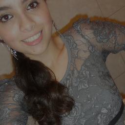 “Nunca fui fã de um “eu te amo”. Sou mais dos “pensei em você”, “pô saudade”, “ouve essa música”, “vem cá”…”