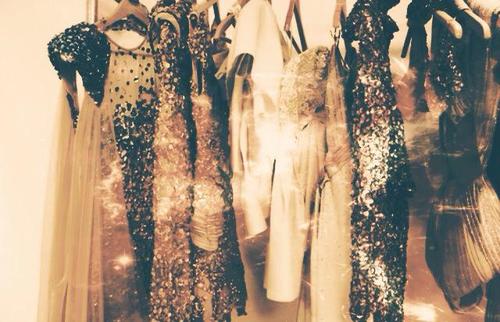 Modern Day Fashions... Just a fashion sense created by two girls who love what they do & do what they love #Payce ❤✌