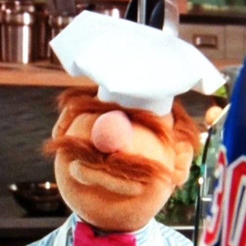 WeebD's profile picture. Sportin' the Dad Bod