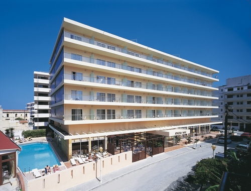 The Athena Hotel is a 3* hotel situated in the city of Rhodes, only 50m from the beach and 200  from casino, the shopping area and 500m from Medieval Town.