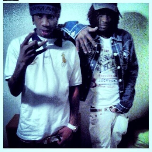 Southside Chiran CashCow #FYB #D&G  #R.i.Pflee #FreeStique #Englewood....Bitch IM #0048 #ColombianLife Fuck Da Comp