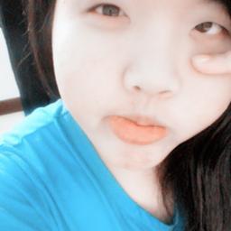 HELLO 我是希熙 ( 噓噓 ) ， 啾咪 ( ♥ )