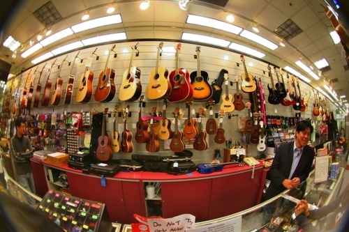 Kami bantu teman-teman utk jual beli alat musik.. Tinggal mention nanti kami RT.. hastag #promoalatmusik..No spamming, just helping.. No follow? No problem..:)