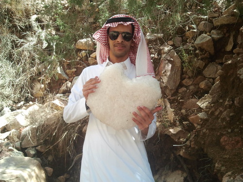 انا هليل سمي جدي عريب الساس.. مابين ماضي وحاضر رافعن راسي