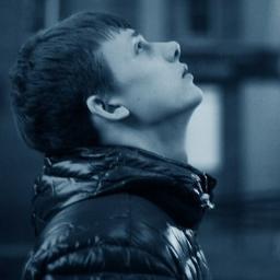 feololz's profile picture. 