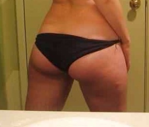 sitonmyface0's profile picture. Here to worship arse. Girls' arses that is. 18+ girls I mean. Shit, just writing this bio is a minefield.