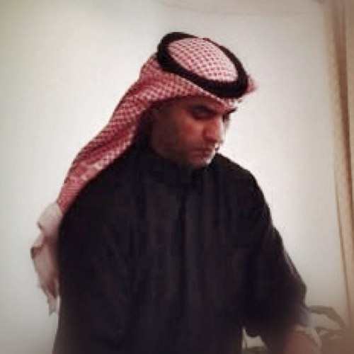 مواطن كويتي اسعى لخدمة وطني بكل ما املك