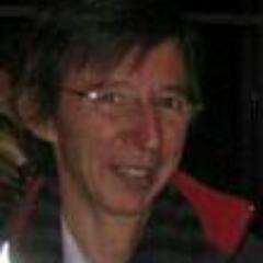 Vader, levensgenieter, HRM-er met passie voor Comp & Ben, boerenkool en Italiaans eten, tegendraads, loyaal, positief